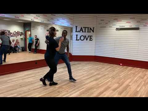 SALSA DANCING | LONDON UK | Leon Rose - Crazy Moves at Latin Love