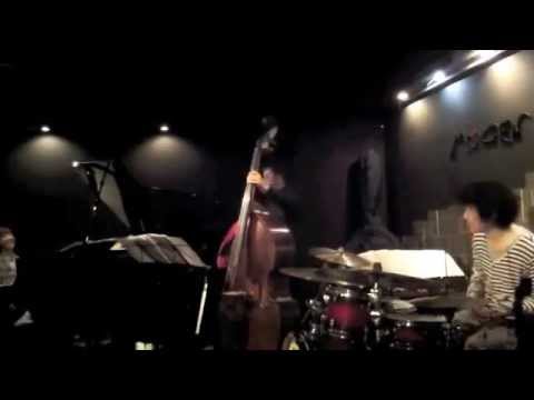 The Vicarious Life by Fabian Almazan (cover)