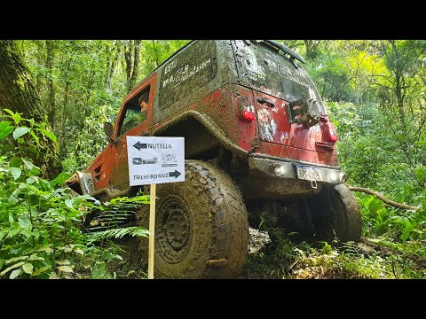 Barro Lama e muita diversão no 13° Passeio dos Jipeiros Santa Felicidade - Trilha Pesada Parte 01