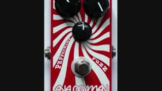 Video thumbnail for Analog Man Peppermint Fuzz demo by analog mike