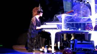 Imogen Heap sings &quot;Thriller&quot; at the Warwick Arts Centre 31st October 2010