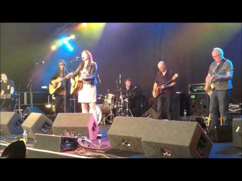 Thea Gilmore Performing London