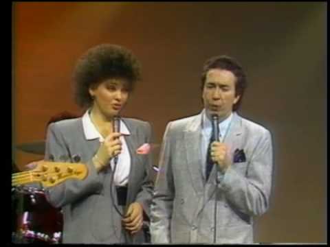 The Paynes - One Way Ticket