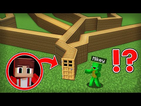 Mikey Found CURSED DOOR OF the ALTERNATES JJ in Minecraft Challenge - Maizen