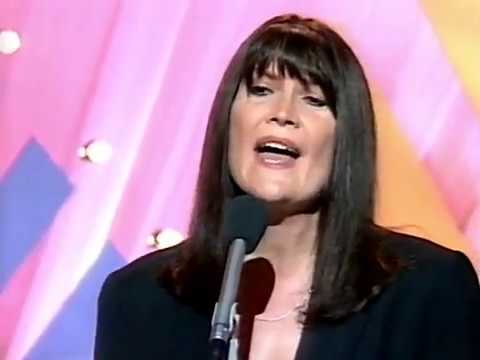 SANDIE SHAW - (THERE'S) ALWAYS SOMETHING THERE TO REMIND ME