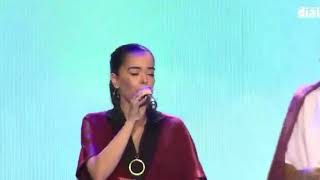 Beatriz Luengo ft. Jesús Navarro - Más Que Suerte