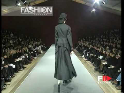 "Yohji Yamamoto" Autumn Winter 1995 1996 Paris 3 of 7 pret a porter woman by FashionChannel