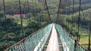 preview picture of video 'Taiwan Dangerous Bridge 2'