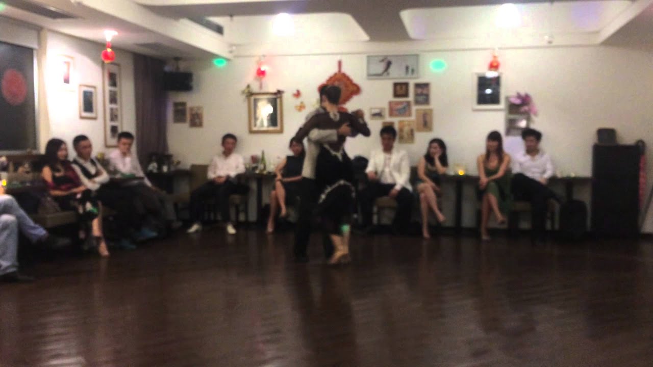 Video thumbnail for El Huracán - Fernanda Grosso y Alejandro Ferreyra