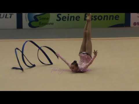 Viktoria MAZUR (UKR) ribbon - 2012 Corbeil AA