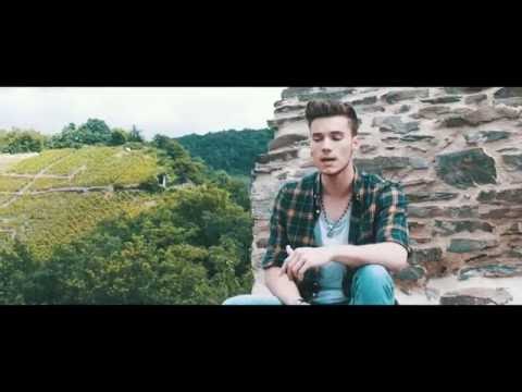 Julian Huisel - Walking on Clouds (Official Video)