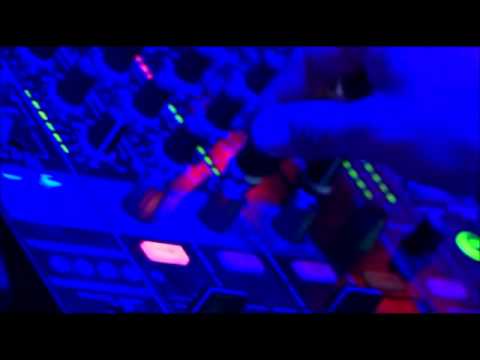 JESSUS vs MARKUS SCHULZ - STEREOPHONIC MADNESS(DJ STEVO MASH UP )