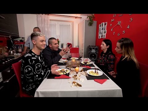 Hádka a odchod od stola (BEZ SERVÍTKY)