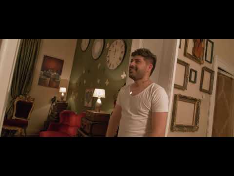 Ticy - Atunci cand ma săruți,  Pe loc mi se înmoaie picioarele ( Manele Noi )