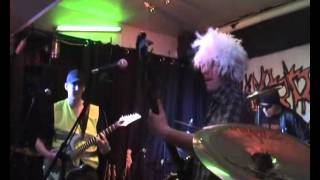 The CrazyMEn - Suck The Knife - Live at Snövit / Stockholm 30/04/2011