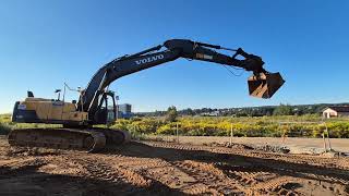 Гусеничный экскаватор Volvo EC 220 DL | Изображение 4 - Machineryline