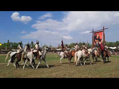 Kurultaj 2022 - Seregszemle - kivonulás küzdőtérről