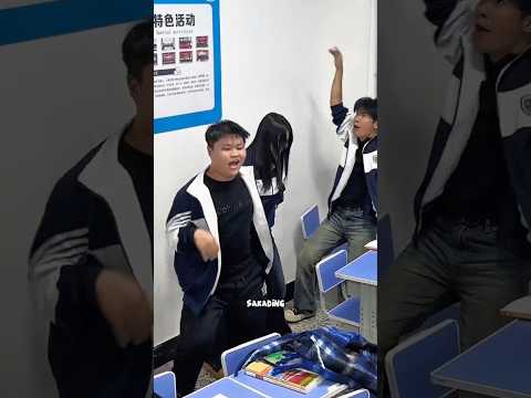Semua murid ketahuan pas buguru nyalain kamera!