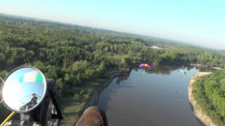 preview picture of video 'Belle Plaine Revisited, Powered Parachute'