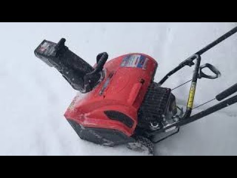 HOW TO : Ariens Snowblower Path Pro : How to start and run #snowblower #snow #howto #diy #repair