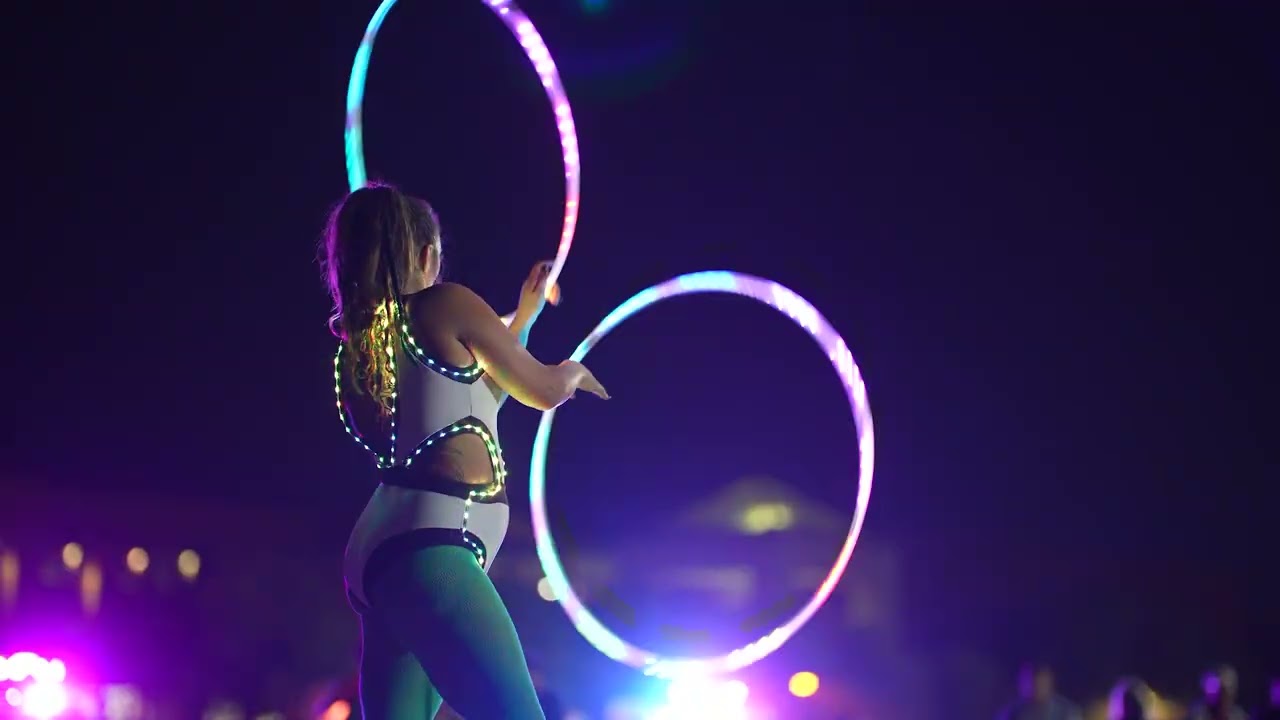 Promotional video thumbnail 2 for Riley Jalowy Fire Eater