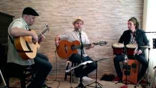 Kiko Perrone Trio Acústico - Amor em Paz