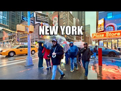 [4K] Rainy Evening Walk in New York City | Winter Manhattan Night Lights, Tourists & Wet Streets