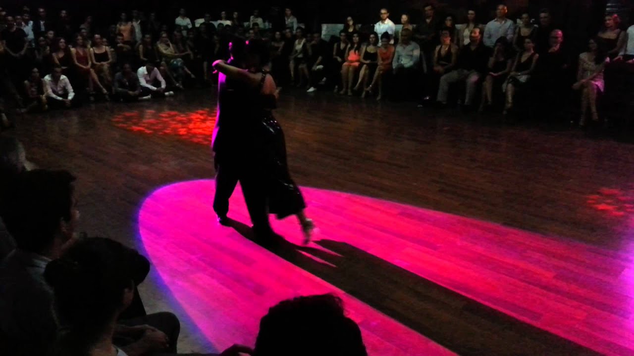 Neri Luciano PILIU & Yanina Valeria QUIÑONES, Sinergia Tango Meeting, 05-10-2012, 1/4