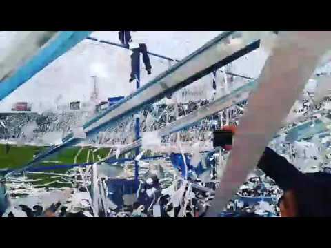 "Recibimiento desde la tribuna, Atletico Tucuman vs Puto del Pirata (Parte 1)" Barra: La Inimitable &bull; Club: Atlético Tucumán