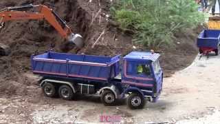 preview picture of video 'RC Truck Modell Festival Baiersbronn 2014 - part 3 - Pepe's Scania 142 8x8 Dreiseitenkipper'