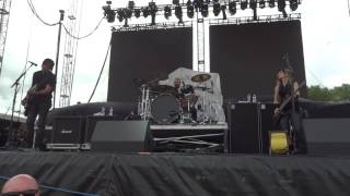 Sick Puppies - Let Me Live (Part 1) Rock USA 2016 Oshkosh Wisconsin