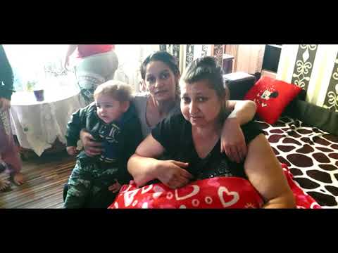 caroi de atatia ani eu stau la scaldatoare