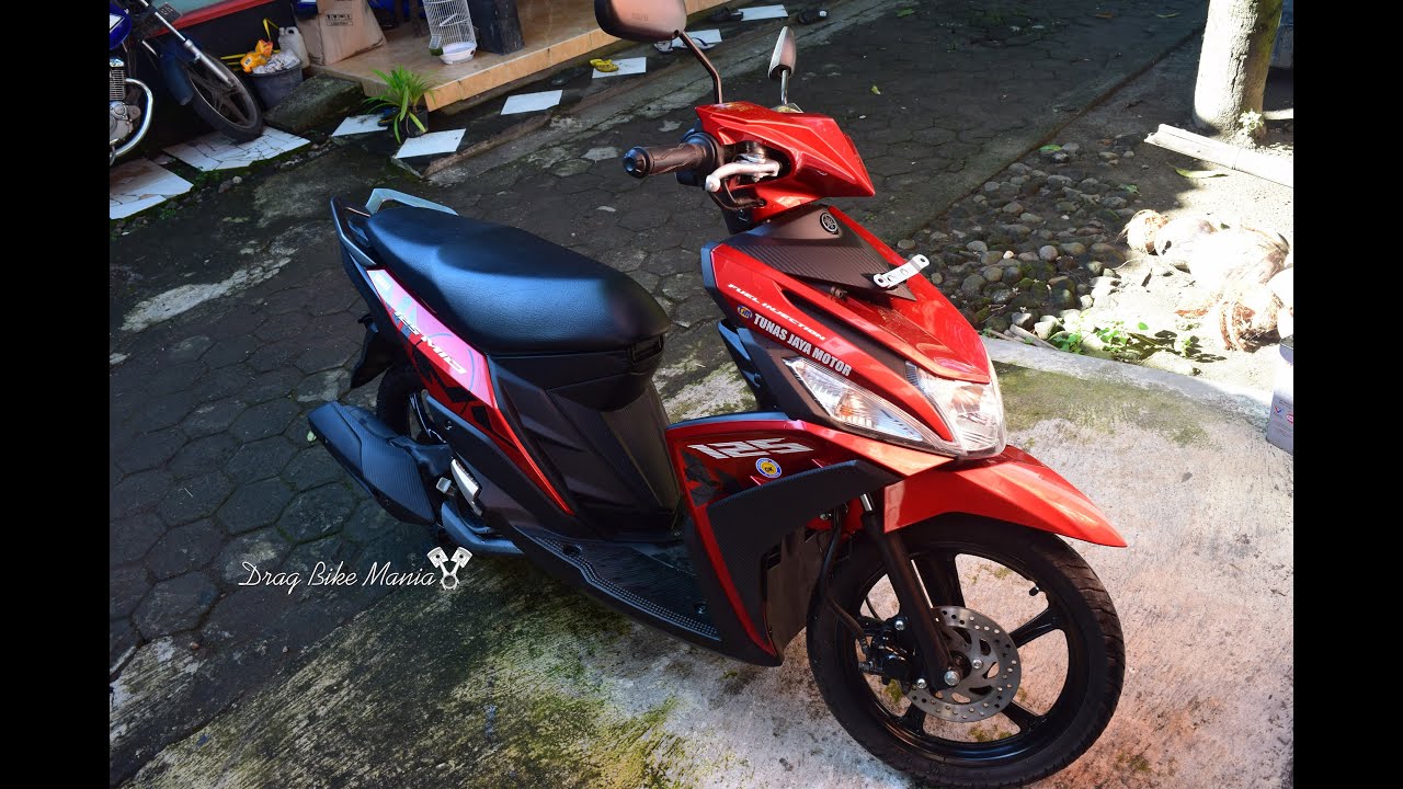 Review Yamaha Mio M3 125 Blue Core Selfie Red