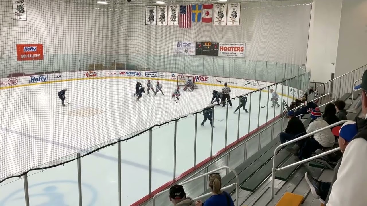 Game 4 (Chicago): Beckett goal Tate assisted (6 on 5)