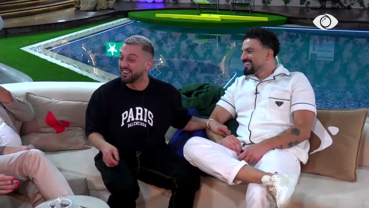 “Po flasim për njeriun…”/ Aldo vijon diskutimin me Jozin, Gjesti ‘shpërthen’ në të qeshura