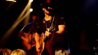 Eric Church - Livin&#39; Part Of Life (Stripped - 2009 CMA Music Fest)