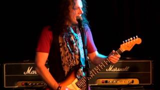Anthony Gomes - This Broken Heart of Mine - Live Hugh's Room 2013