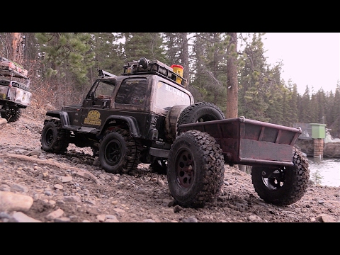 Scale Town trailer trailing with the new MST CFX chassis and Camo TF2 RC CWR