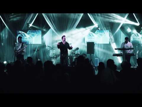 The Reflexx performing Safety Dance - 12-10-16