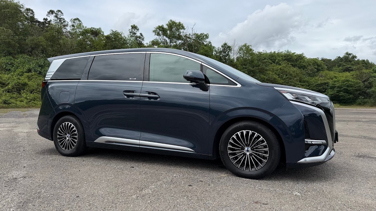 2025 Denza D9 FWD Advanced Start-Up and Full Vehicle Tour