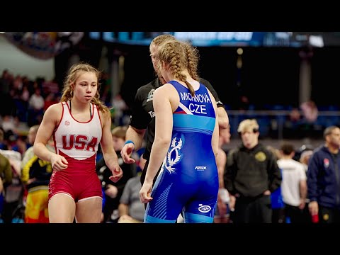 U15 Karris Burt (USA) vs Theresa Michnova (CZE) 58kg. Womens greco girls youth wrestling tournament.