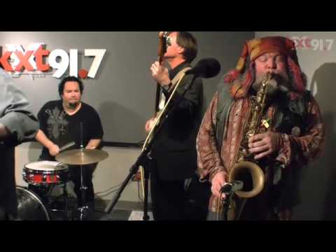 KXT In-Studio Performance - Brave Combo