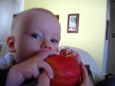 micah LOVES apples