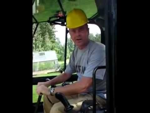 Tomas Johansson från Arbrå  kör världens största grävmaskin