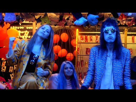 The Van Houtens - Luna Park [Official Video]