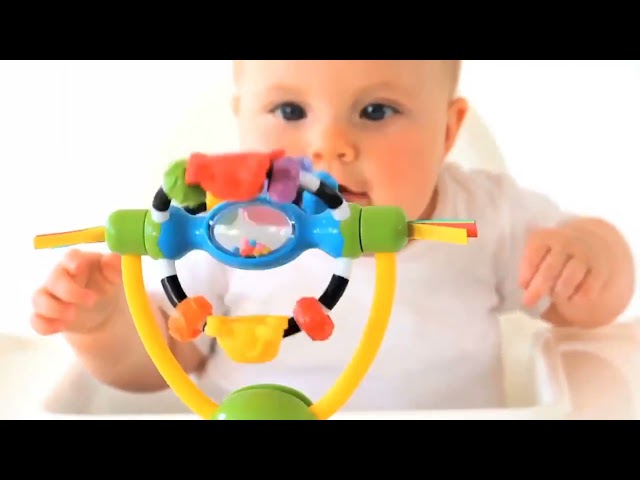 Vídeo relacionado con Simba My Mario Yoshi - Sonajero con sonajero de 17 cm, Juguete de Agarre para bebé, Juguete Suave Yoshi para agarrar y Descubrir, a Partir de 0 Meses