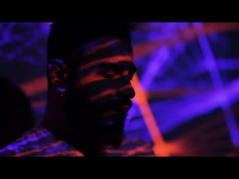 Simone Lopatriello - Il buio non c'è (feat. Federico Mastro)