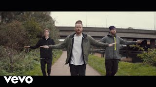 Newton Faulkner - Up Up And Away (Official Video)
