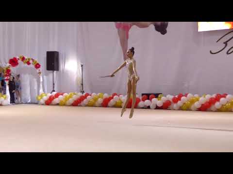 Атаоглу Христина булавы 2004