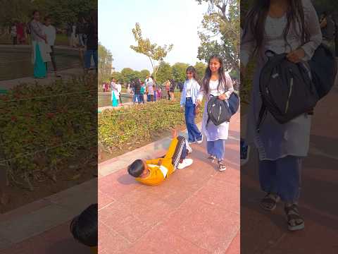 Girls Ka Attitude Dekho🥺😞 #youtube #viral #trending #shorts #stunts #flips #reaction #video